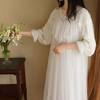 Nové Sladké Mäkké Biele Čipky tvaru Žien Nightgowns Dlhý Rukáv Sleepwear Elegantné Ženy Vintage Princezná Šaty Noc images